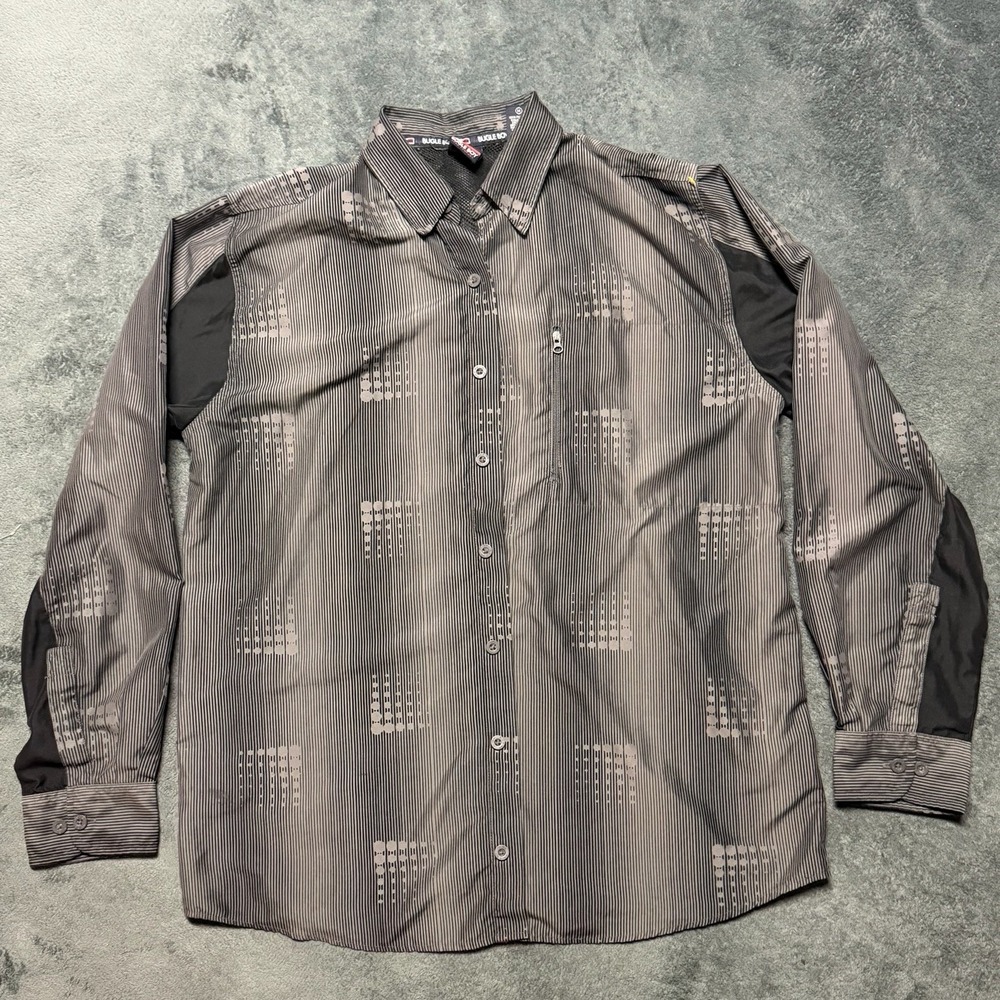 Bugle Boy Mens Medium Black Grey Striped Long Sleeve Button Down Shirt Pattern